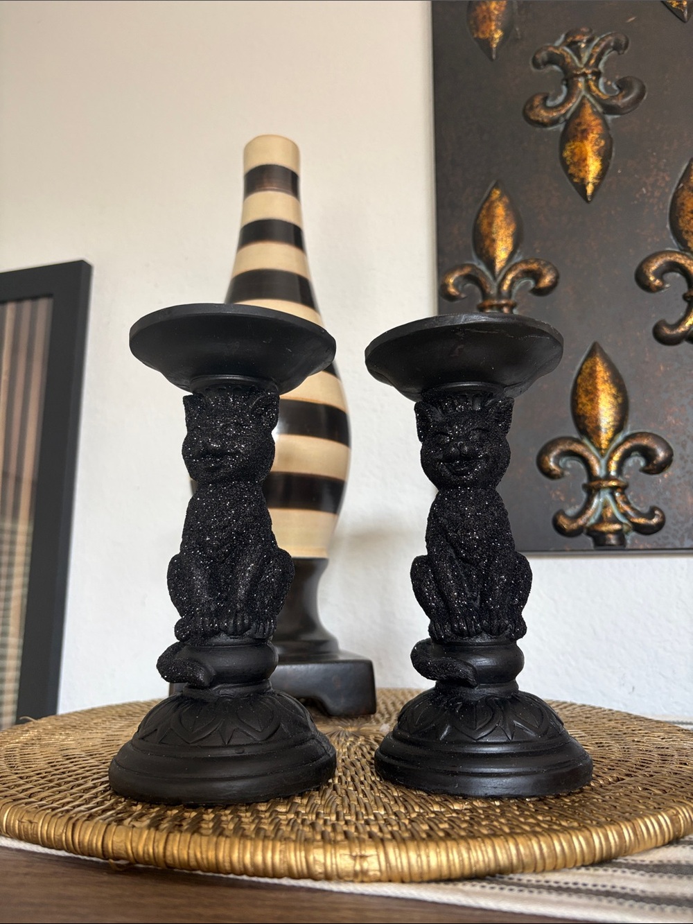 πBlack Glitter Cats Pillar Candleholders